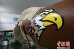 “山鹰”飞机头部的鹰头异常显眼。　贾正鹏 摄 - 贵州新闻