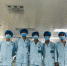 贵州省人民医院外科重症监护室里的男护士。　周燕玲 摄 - 贵州新闻