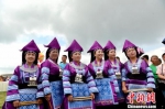贵州苗族人欢度“四月八” 千人同跳芦笙舞 - 贵州新闻