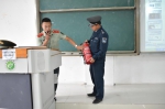 我校举行消防安全主题教育活动 - 贵阳中医学院